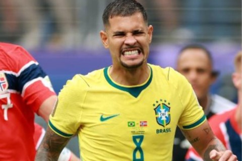 QUAL A SUA OPINIÃO SOBRE O PÊNALTI PERDIDO. PODERIA TER MUDADO O RUMO DO JOGO, E EVITANDO A ELIMINAÇÃO. SIM OU NÃO ???
